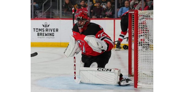 Zero shutout är den bästa bekräftelsen och beröm för en utmärkt ishockeymålvakt Zero shutout är den bästa bekräftelsen och beröm för en utmärkt ishockeymålvakt